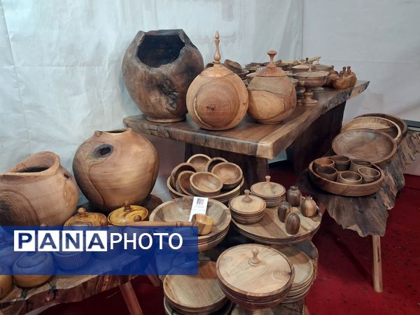 نمایشگاه عرضه مستقیم کالا ،سوغات و هدایا، صنایع دستی در شهرستان کاشمر 