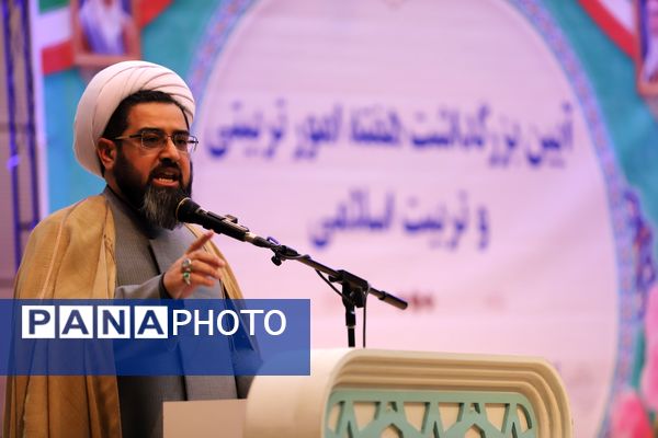 آیین گرامیداشت هفته امور تربیتی ناحیه 3 تبریز
