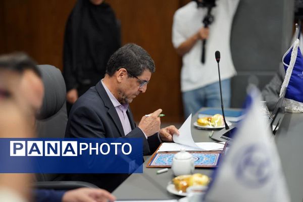 آیین بازگشایی سالن شورای دانشگاه فردوسی مشهد و امضای دو تفاهم‌نامه همکاری با شرکت‌های فناور