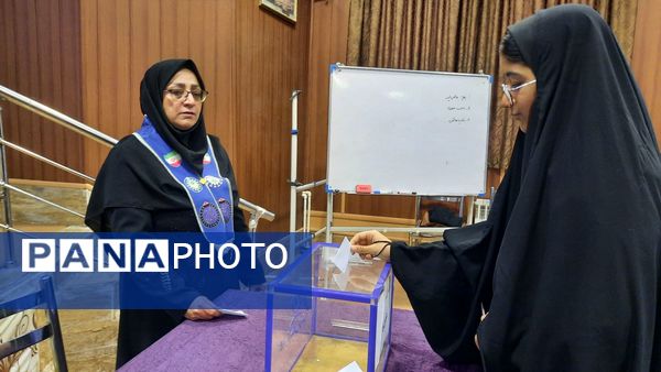 انتخابات مجلس شورای دانش آموزی در تربت حیدریه 