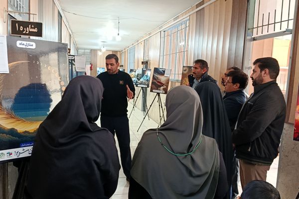 نمایشگاه روایتگری قرآن کریم در آموزش و پرورش ناحیه دو کرمانشاه