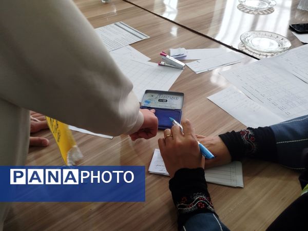 انتخابات شورای دانش‌آموزی در شهرستان فاروج 