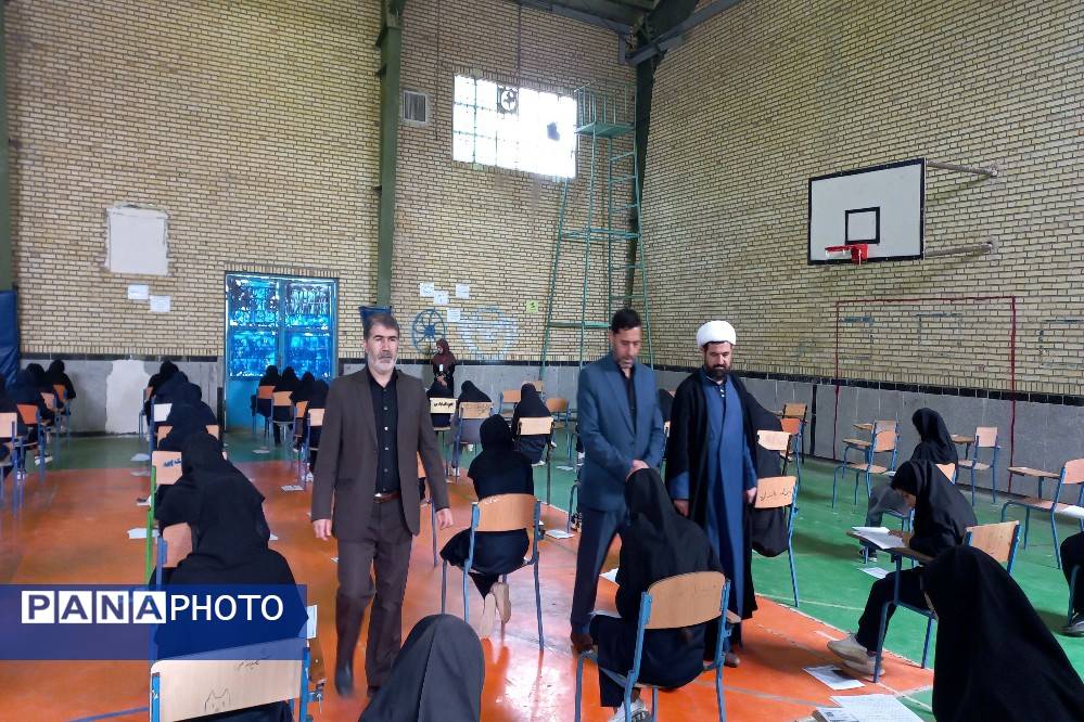 بازدید ستادی از حوزه‌های برگزاری امتحانات نهایی در فاروج 