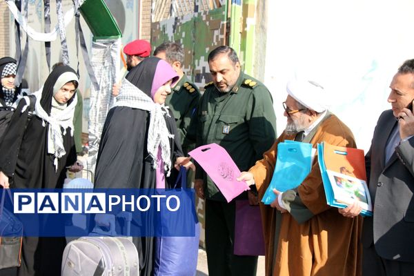 اعزام کاروان راهیان نور دانش‌آموزان سملقان به مناطق عملیاتی جنوب