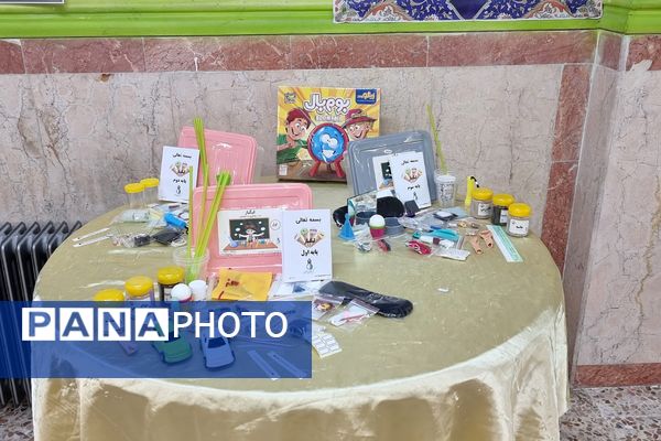 برپایی نمایشگاه صنایع آموزشی و فناوری‌های نوین در دبستان علوی 