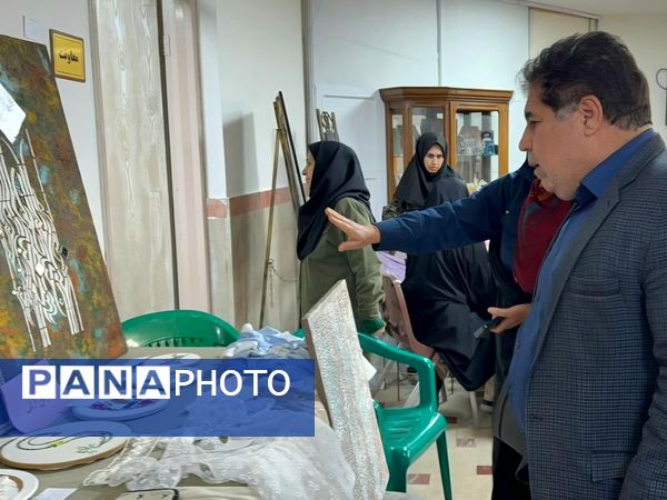 برگزاری اختتامیه جشنواره و نمایشگاه یلدایی کانون فرهنگی‌تربیتی روح‌الله در منطقه ۵