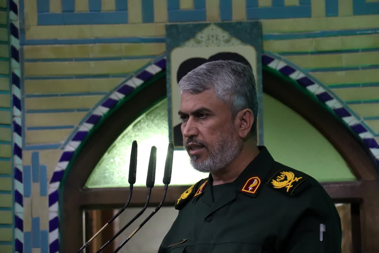 بسیج پایه خداباوری و نظامی ملت ایران است