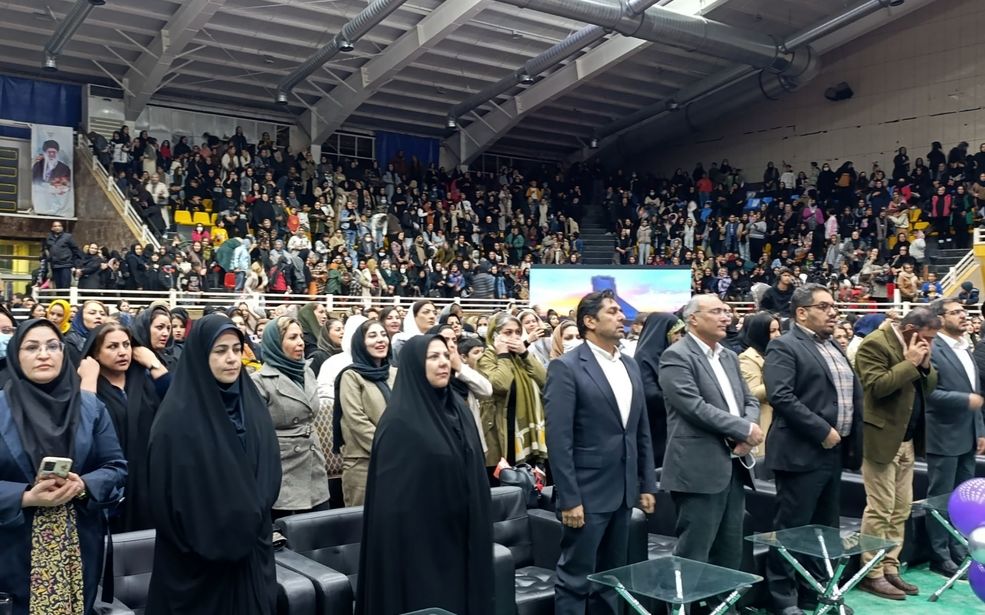 مسیرِ مدرسه، روایتِ عشق رانندگان سرویس