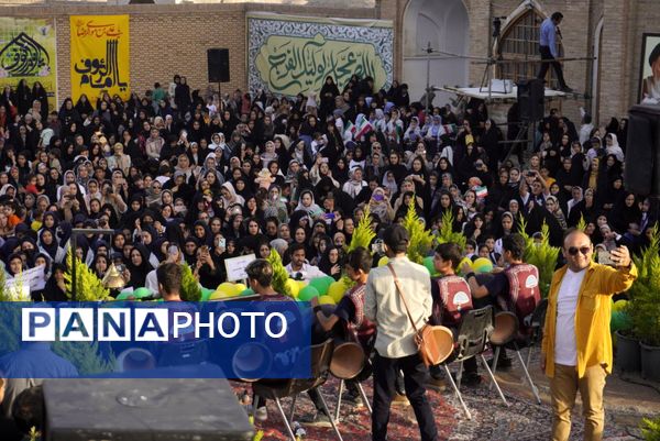 از خاک حیدری تا افلاک رضوی 