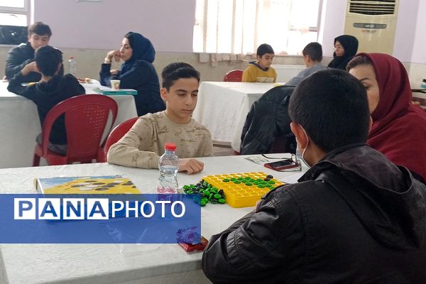المپیاد رویش رقابتی مفرح و جذاب با حضور دانش‌آموزان  پسر مقطع متوسطه ناحیه ۳شیراز 