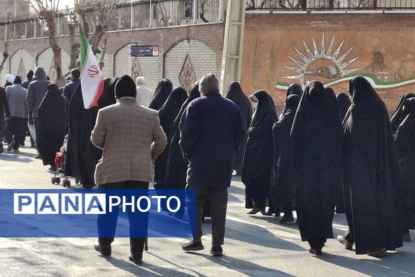 تجمع مردم غیور، انقلابی و ولایتمدار اسلامشهر در جشن ۴۶ سالگی انقلاب اسلامی