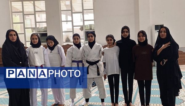 همایش مدافعان حریم خانواده در لردگان 