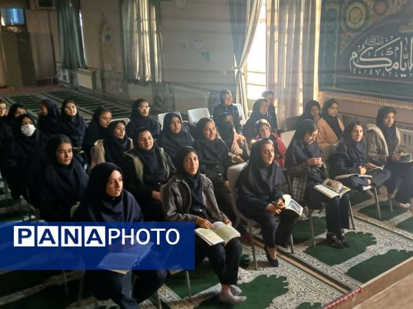 خلاقیت در تدریس درس دینی در دبیرستان دخترانه انیس خوش قدم 