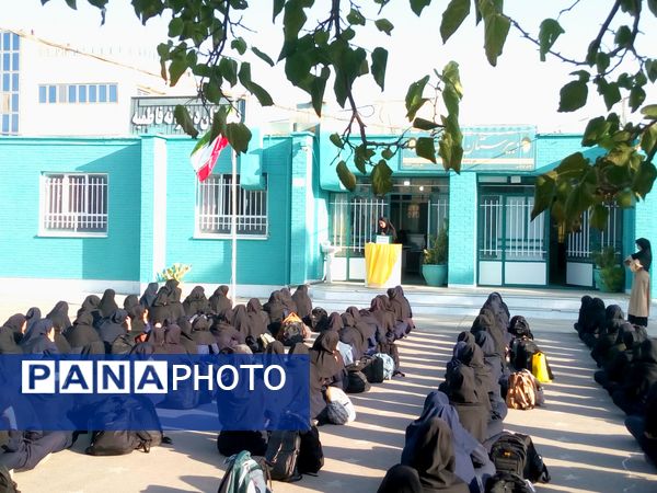 بزرگداشت روز حافظ در دبیرستان فاطمیه