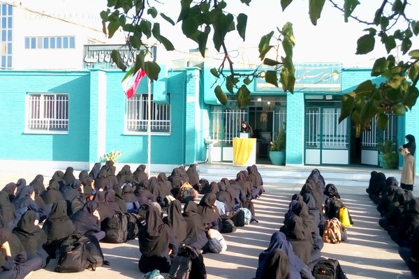 بزرگداشت روز حافظ در دبیرستان فاطمیه