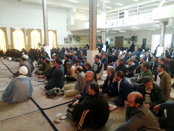 دورهمی مربیان تربیتی مدارس قم در اردوگاه دانش آموزی ملاصدرا