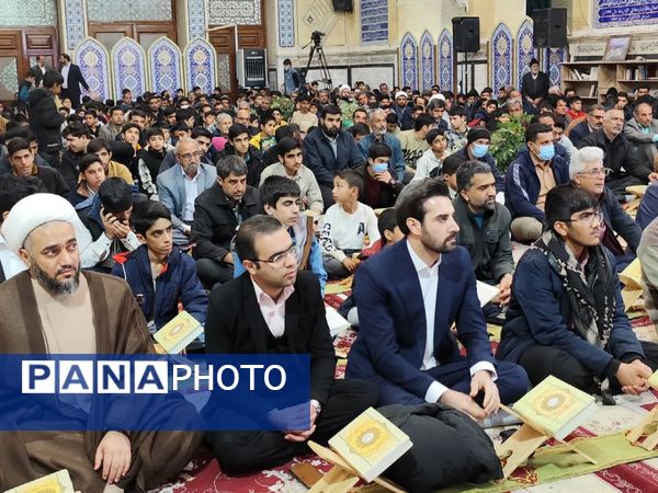  محفل انس با قرآن کریم در شهرستان بم 