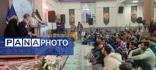 پدیده نوجوان قرآنی در محفل انس با قرآن کریم در دانشگاه علوم پزشکی خراسان شمالی