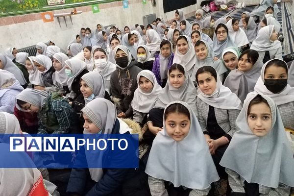 جشن ولادت امام علی(ع) در مدرسه شهید آقچه‌لو رباط‌کریم