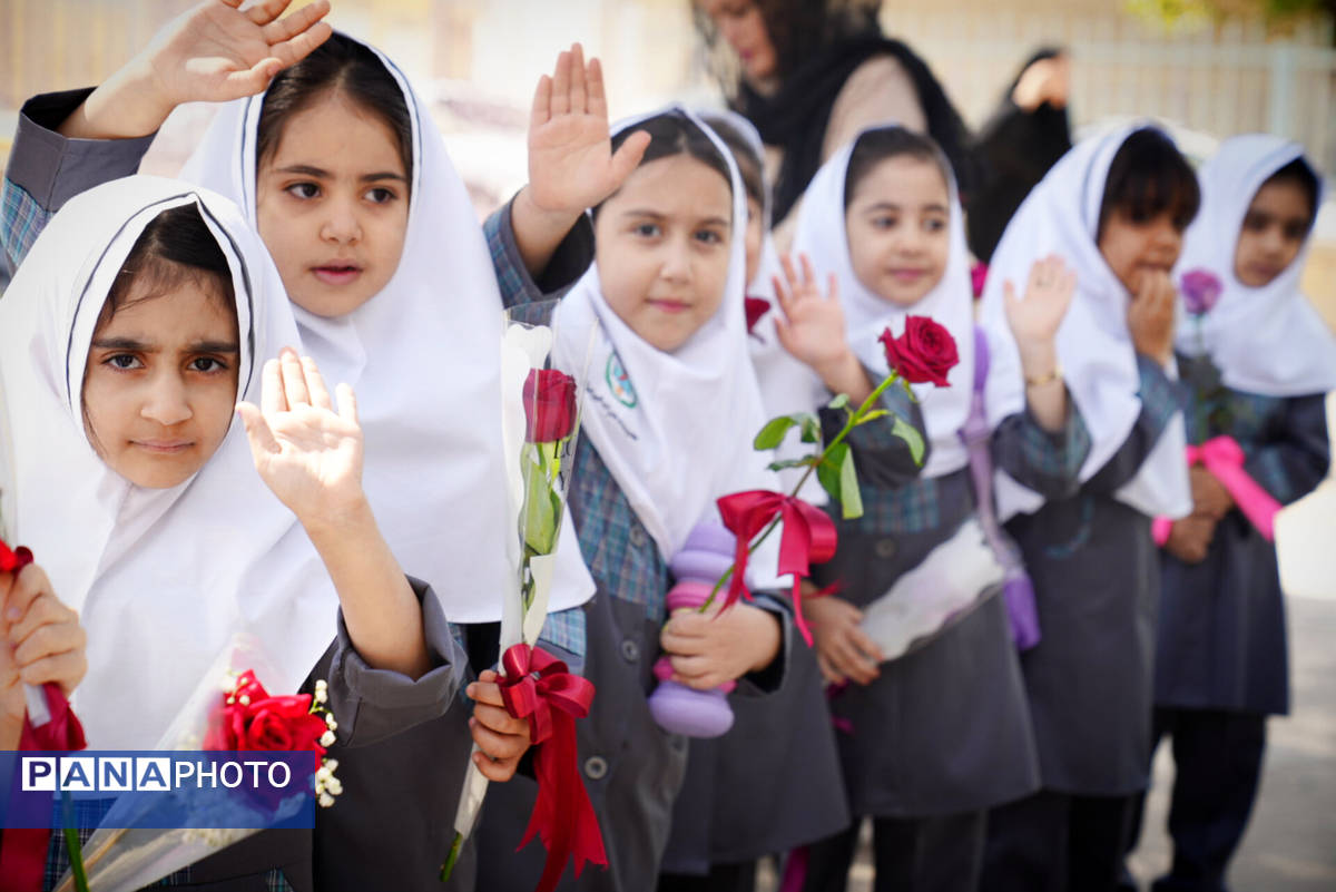 بهار کودکی در آستانه مهر؛ شکوفههای دبستان شمیم فاطمه