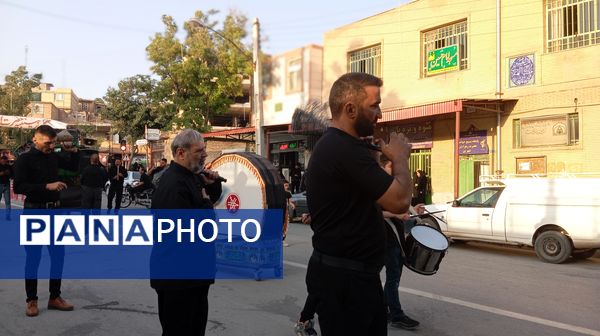 از کوچه تا خیابان، شهر بن غرق در عزای حسین بن علی(ع)