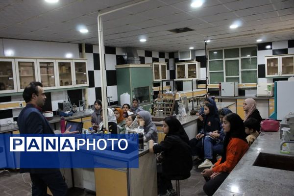 کارگاه علمی دانشآموزی زیست محیطی یزد