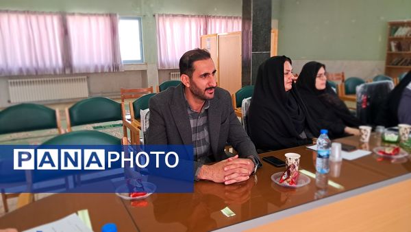 آموزش‌ و پرورش محور توسعه؛ بررسی اولویت‌ها در نشست شورای فارسان