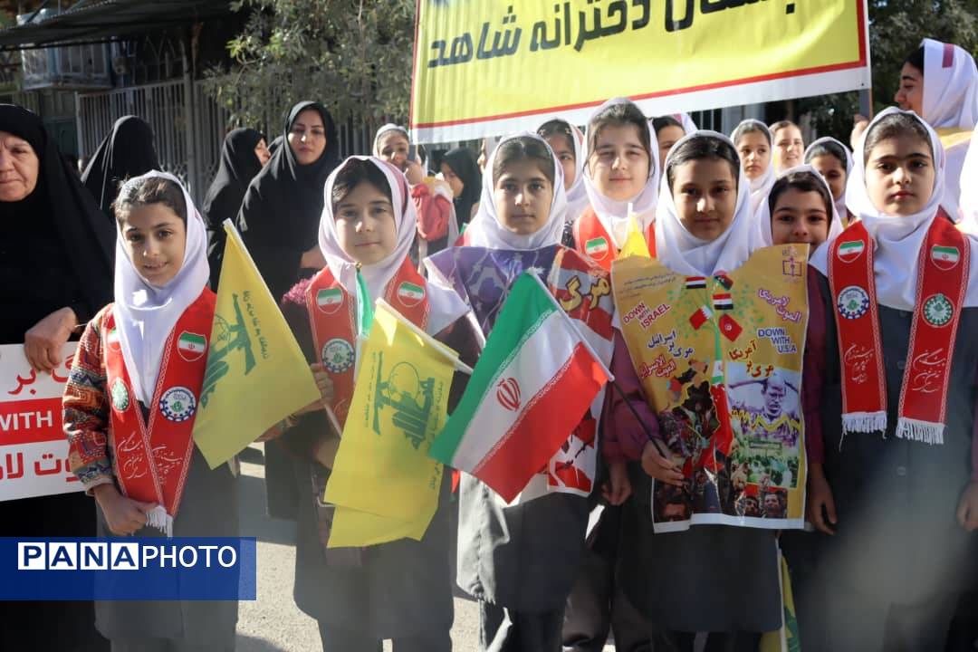 فریاد مرگ بر آمریکا در کوهدشت ؛ حماسه حضور دانش آموزان در سیزده آبان