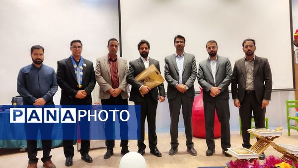 آیین تجلیل از برگزیدگان مسابقات قرآن، عترت، نماز و فرهنگی و هنری در بجستان