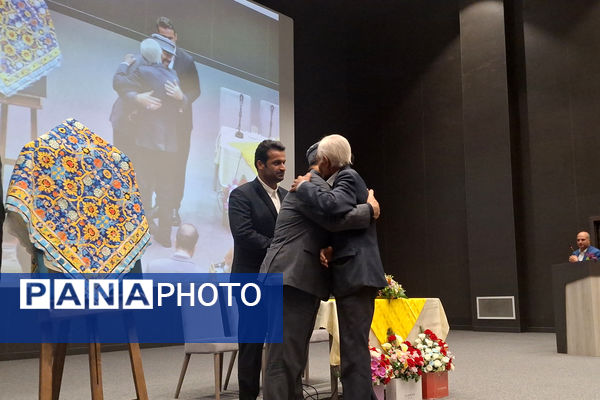 پاسداشت مقام خبرنگار