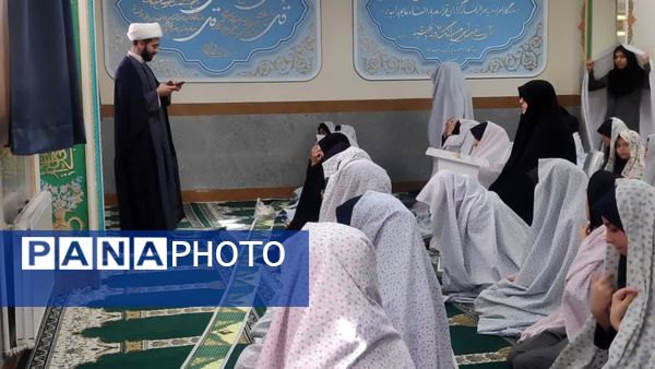 عطر بندگی در مدرسه اقامه نماز جماعت