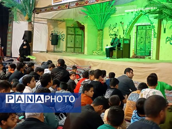 حضور دانش‌آموزان دبستان پسرانه فضیلت در نمایش آیینی یاس نبوی