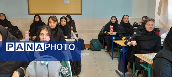 برگزاری کارگاه آموزشی دادرس در دبیرستان فرزانگان استعداد درخشان شهرستان ملارد