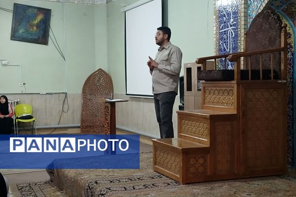 برگزاری جلسه توجیهی هیات‌های دانش‌آموزی دختران آموزش و پرورش ناحیه۶ مشهد