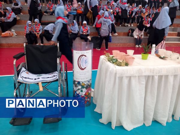 مانور تشکیلاتی سالروز تاسیس سازمان دانش آموزی به میزبانی ناحیه 6
