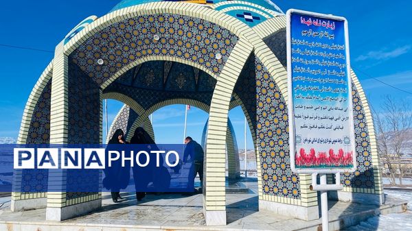 غبار روبی گلزار شهدای گمنام شهرستان باخرز 