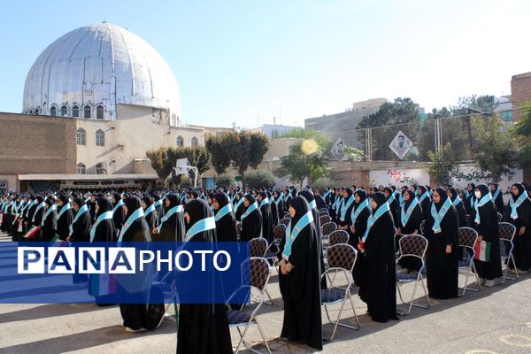 جوشش غیرت و همدلی دانش‌آموزان رباط‌کریم در مراسم وطن‌یار