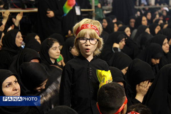 اجتماع بزرگ شیرخوارگان حسینی در تهران 