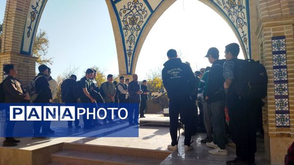 غبارروبی مزار مزار شهید دانش آموز اردوگاه شهید رجایی باغرود