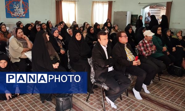 جلسه انجمن و اولیا در هنرستان کاردانش حافظ 