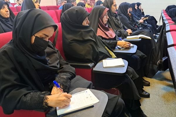 برگزاری کارگاه‌های توانمندسازی سپهر دانش و معرفت مربیان پرورشی مدارس دولتی و غیردولتی در ناحیه 2 کرج
