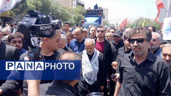 تشییع پیکر مطهر شهید سردار محمد کاظمی و تعدادی از شهدای جنگ تحمیلی در مشهد