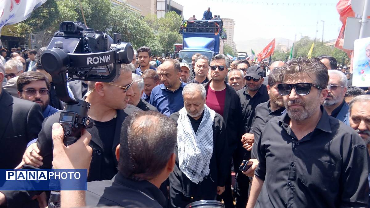 تشییع پیکر مطهر شهید سردار محمد کاظمی و تعدادی از شهدای جنگ تحمیلی در مشهد