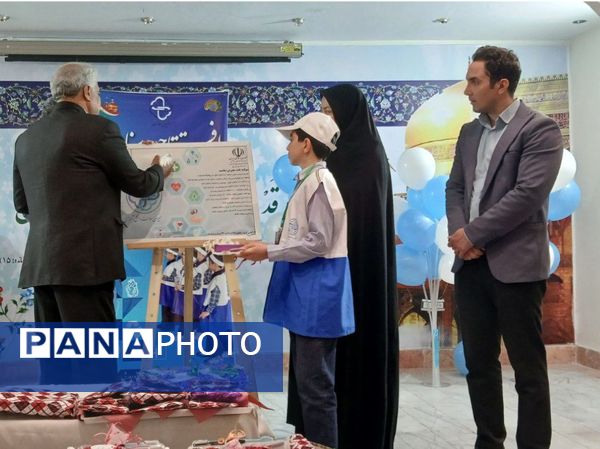 افتتاحیه برنامه «سفیران سلامت دانش‌آموزی» در ناحیه سه