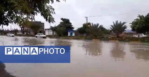 وقوع سیل به علت بارش شدید باران در فاریاب کرمان