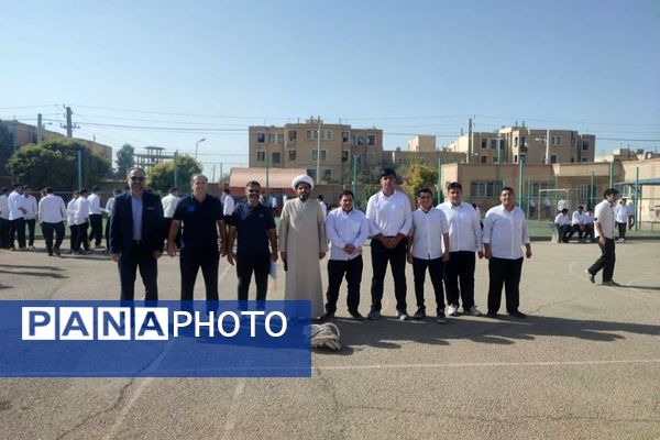 هیجان ورزشی با مسابقات کشتی و طناب‌کشی در دبیرستان حکیم ابوالقاسم فردوسی