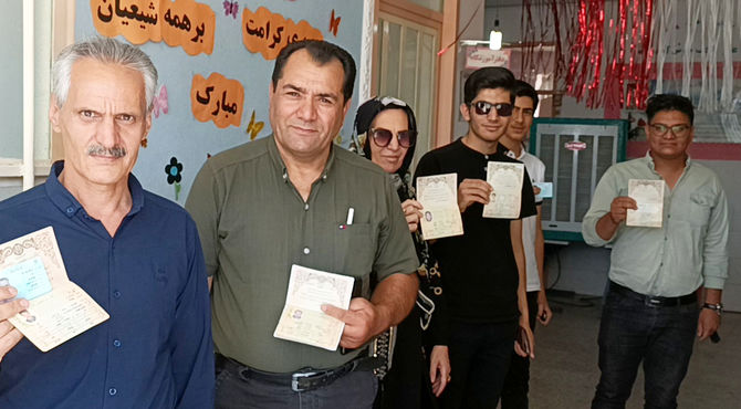 تجلی اراده ملی با حضور مردم شهر صغاد در پای صندوق‌های رای