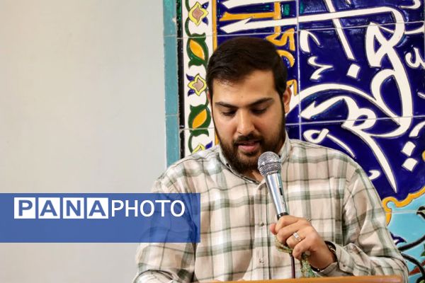 پرچم متبرک امام رضا (ع) در جشن ولادت امام رئوف در مسجد امام حسن عسکری (ع) بجنورد 