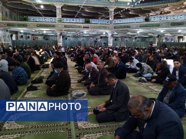 میعادگاه دانش‌آموزان با نماز جمعه