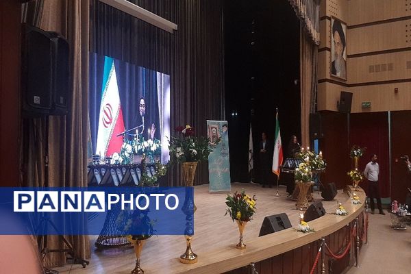 آیین تجلیل از مدیران، معلمان، معاونان نمونه شهرستان نیشابور
